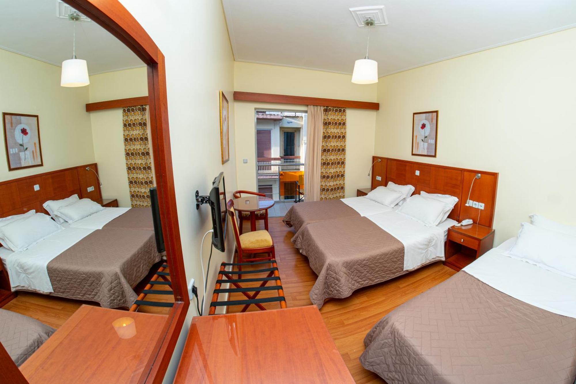 Hotel Ena Lutrá Ipátisz Kültér fotó
