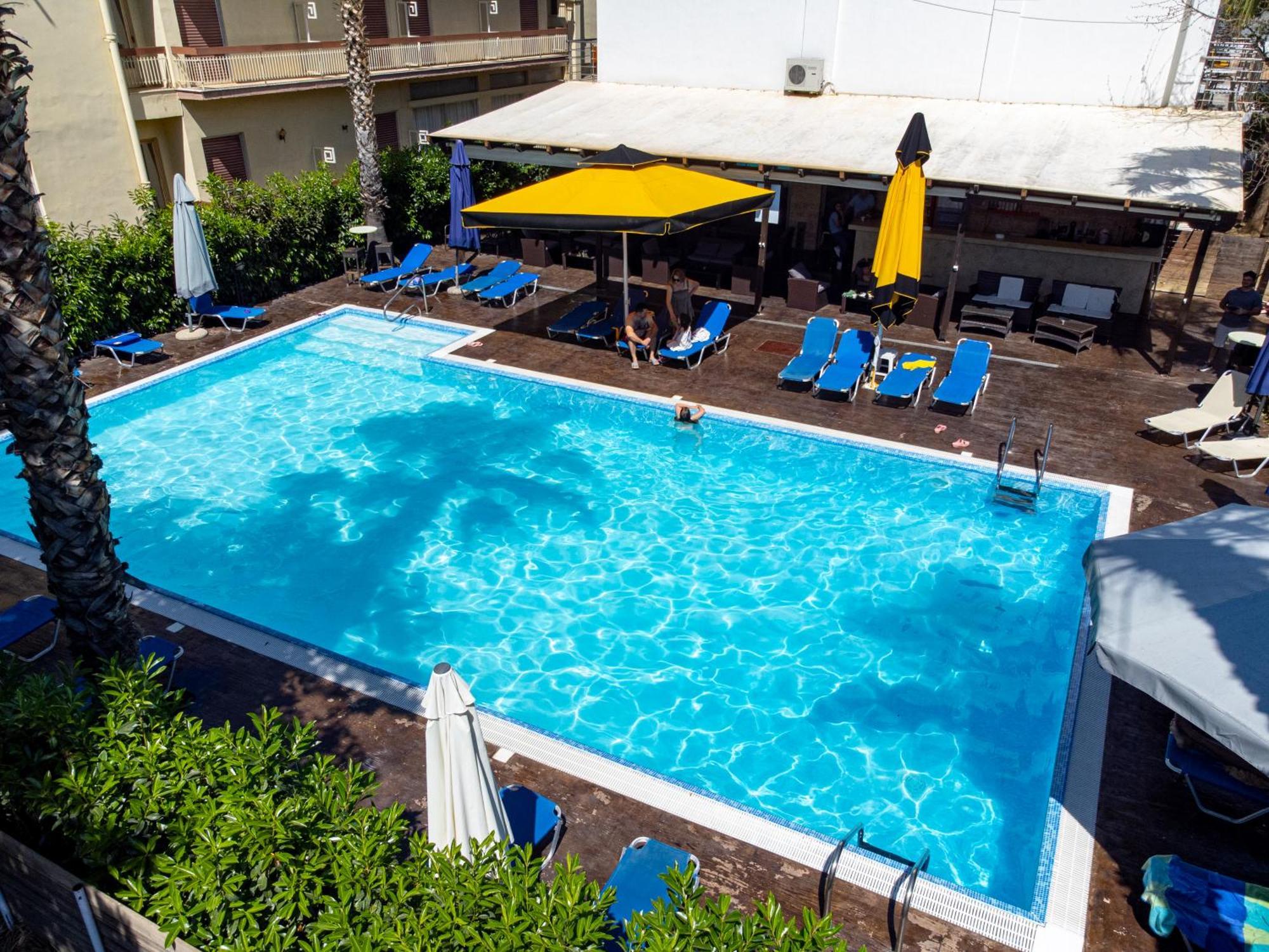 Hotel Ena Lutrá Ipátisz Kültér fotó