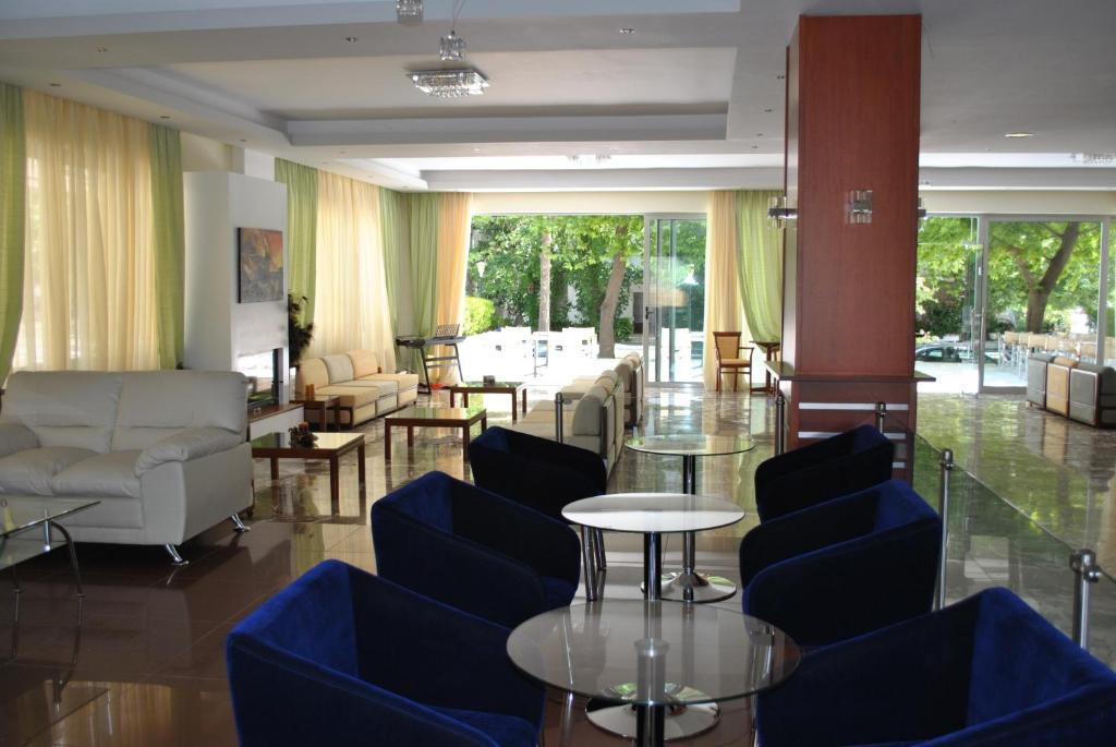 Hotel Ena Lutrá Ipátisz Kültér fotó