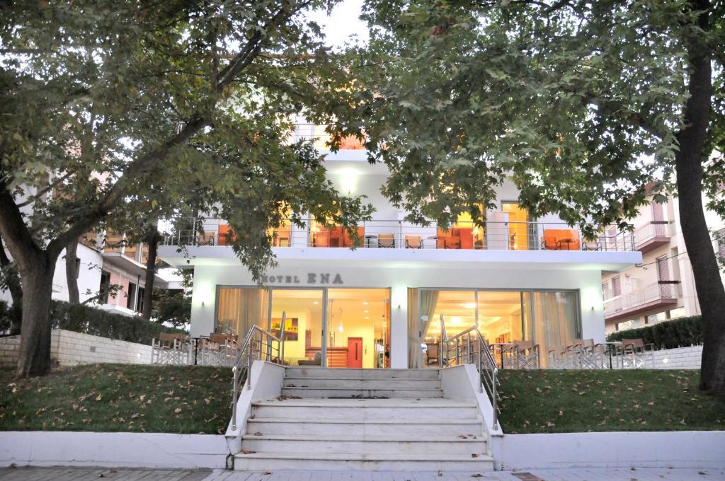 Hotel Ena Lutrá Ipátisz Kültér fotó